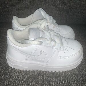 Gently worn size 7C All white Air-force Ones